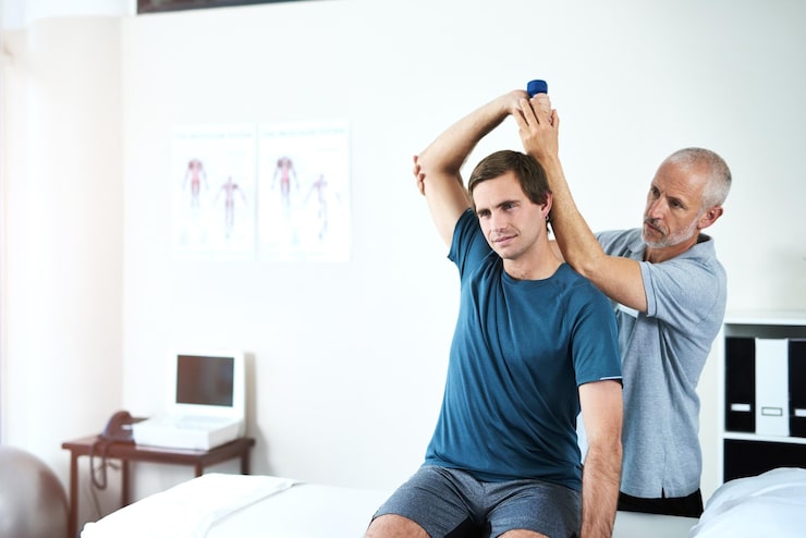 man-physiotherapy-dumbbell-lifting-arm-physiotherapist-clinic-sport-injury-recovery-body-wellness-mobility-support-client-muscle-strength-medical-help-assessment_590464-420208